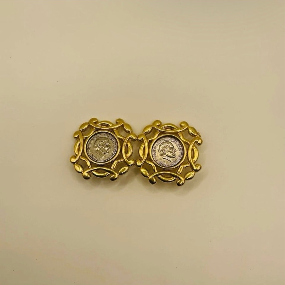 Authentic Paolo (Gucci) Medallion Clip On Earrings EROL